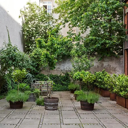 Townhouse With Private Terrace- 5-minute Walk From Tivoli Appartement Copenhague