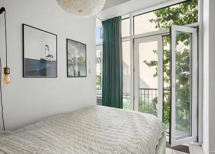 Apartman Townhouse With Private Terrace- 5-minute Walk From Tivoli