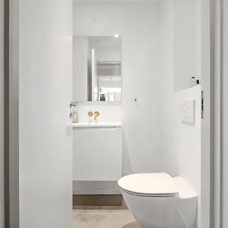 アパート Townhouse With Private Terrace- 5-minute Walk From Tivoli コペンハーゲン