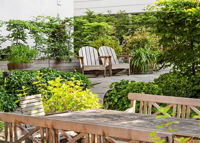 Townhouse With Private Terrace- 5-minute Walk From Tivoli